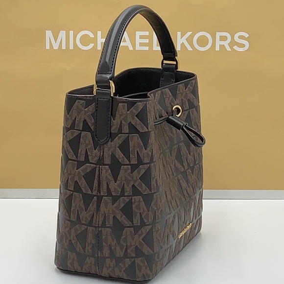 MICHAEL KORS SURI MEDIUM BUCKET MESSENGER BAG BROWN/BLACK SIGNATURE - Picture 5 of 16
